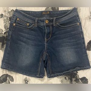 Seven7 Denim Shorts size 6